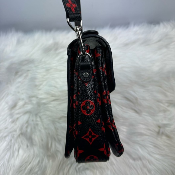 💎✨Authentic✨💎 Ultra Rare Crossbody Monogram - Picture 5 of 13